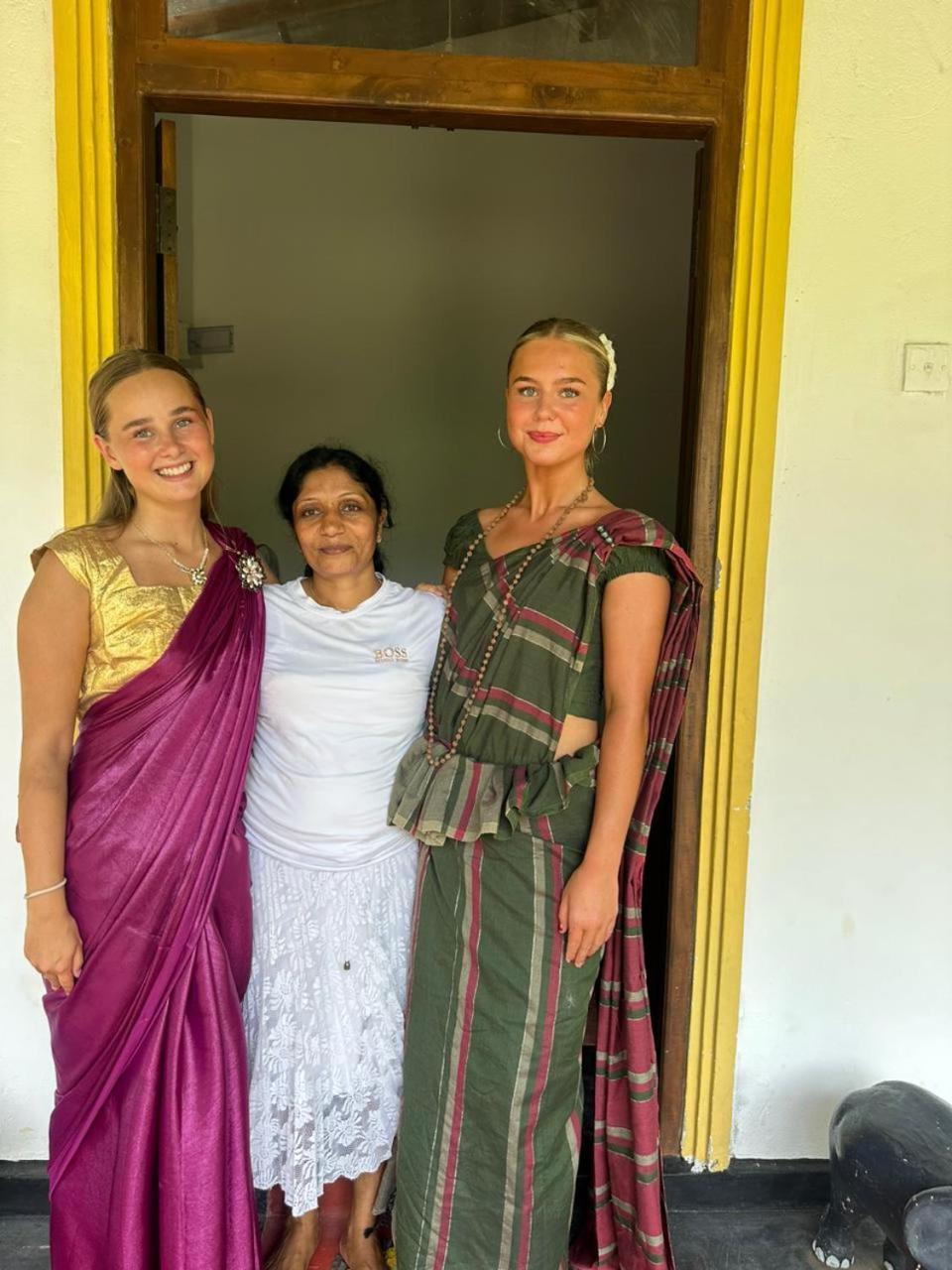 Sanu Home Stay Sigirija Zewnętrze zdjęcie